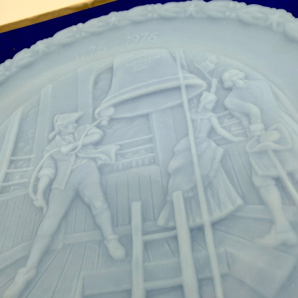 Fenton Bicentennial 1776-1976‎ Blue Satin Glass Plate Liberty Bell Vintage